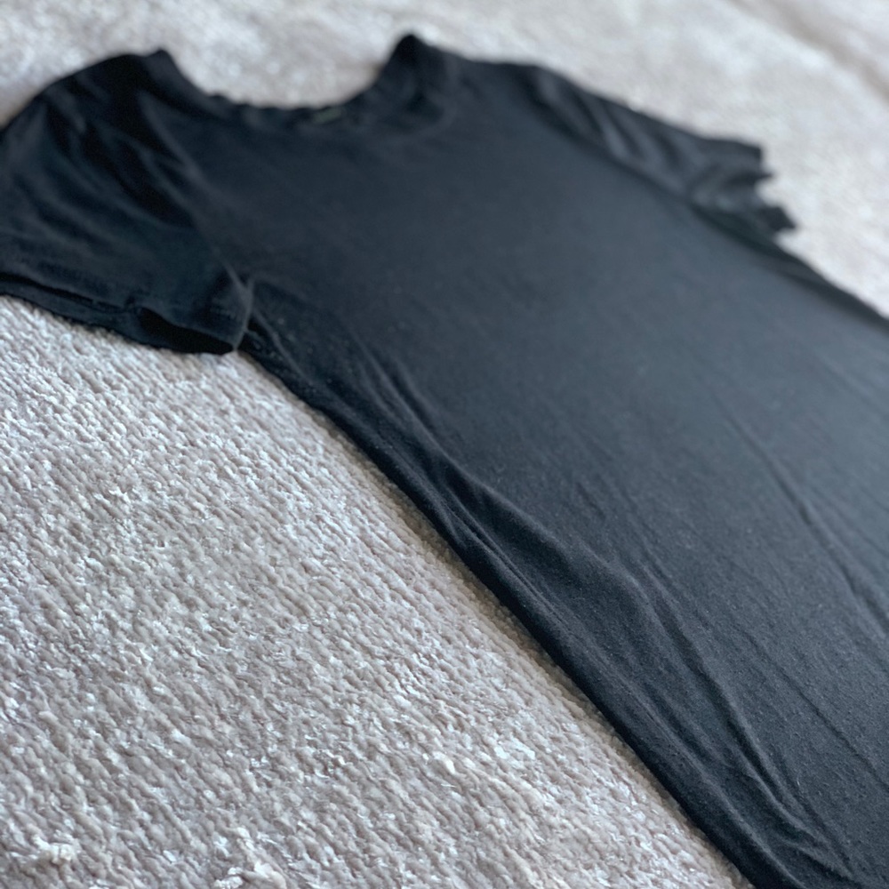 🔴LAST CHANCE! Plain black tee